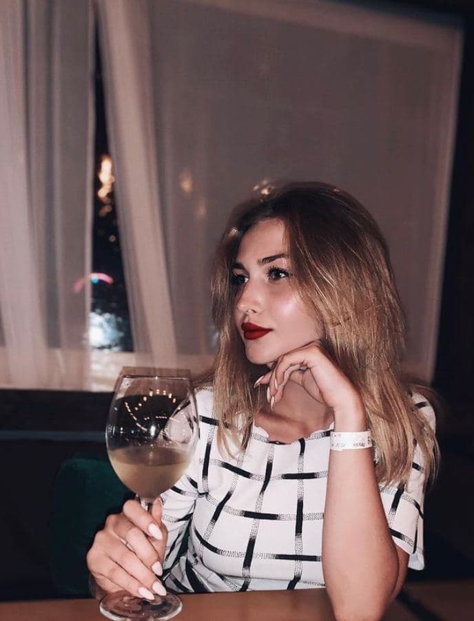 Индивидуалка 🎥 Эльвира, доступна для личного знакомства от 7000 руб