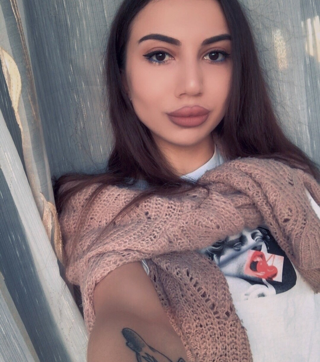 Инна привлекальеная девушка из Королева цена от 3500 руб