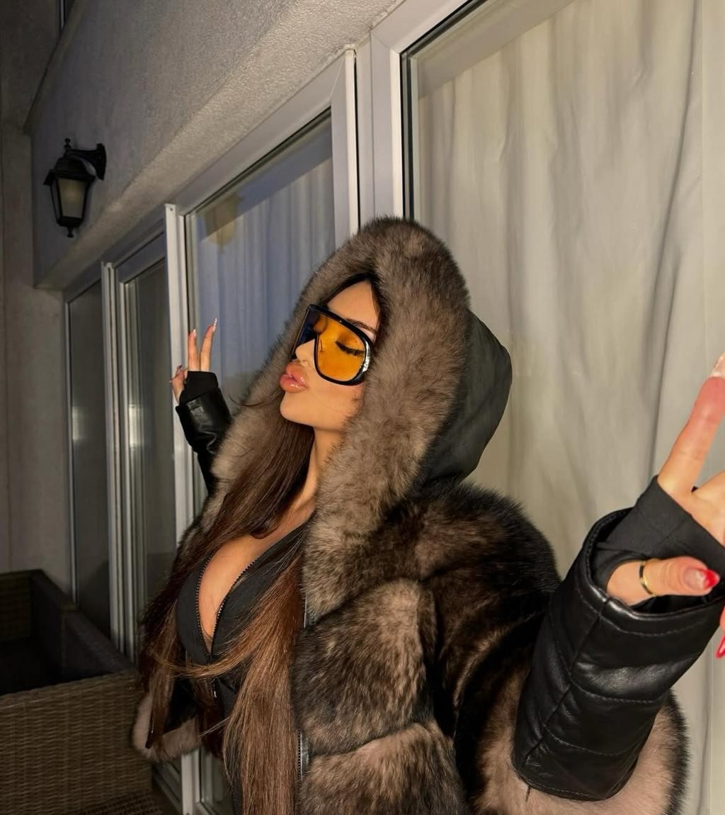 Индивидуалка Янка, доступна для личного знакомства от 11000 руб