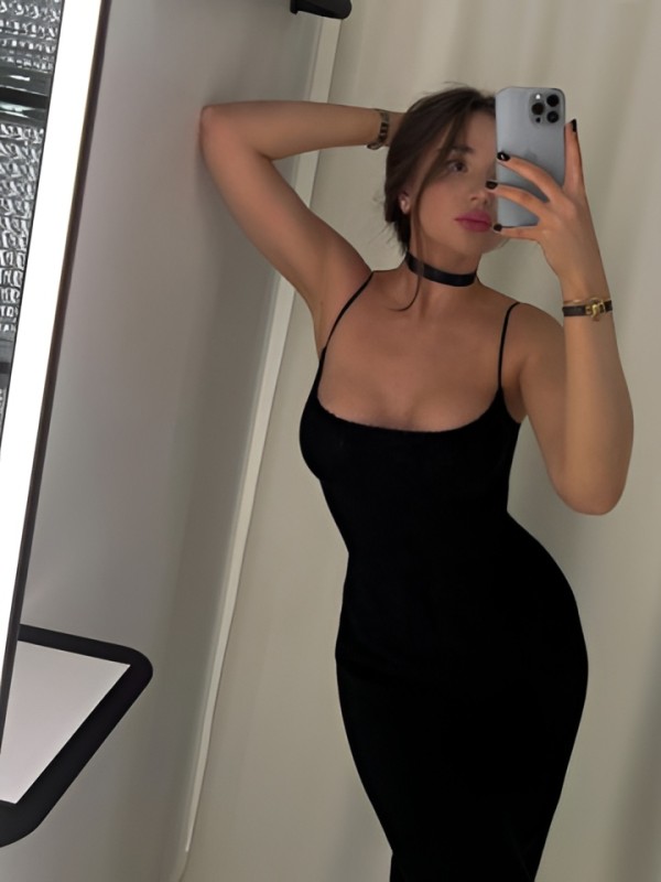 Оксана привлекательная девушка из Королева цена от 4000 руб